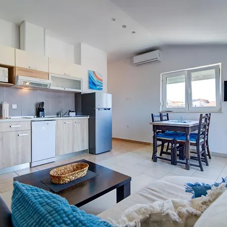 Apartament Mt Sun 115 App 1 *